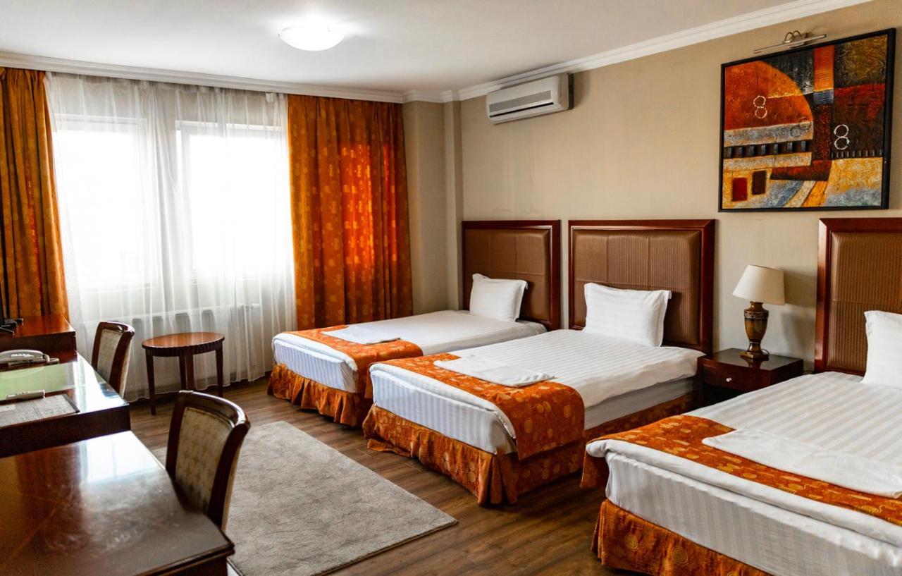 Boutique Hotel Igmas, Prishtina Pristina Buitenkant foto